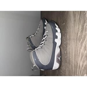 Air Jordan 9 Retro 'Cool Grey' Sneakers